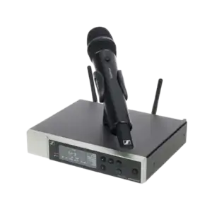 Professionelles Sennheiser EW-D Funkstrecken-Set bestehend aus digitalem stationärem Empfänger und Funkmikrofon für Events in OWL