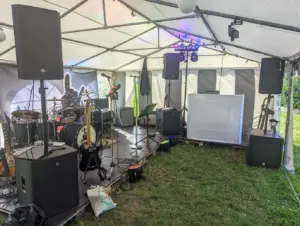 Discjockey für Zeltparty inclusive Bandbegleitung auf einem Gbeurtstag in Bad Essen