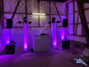 Discjockey mit Technik für Hochzeit in Lauenau